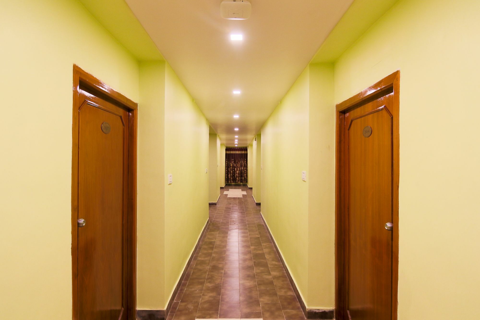 Oyo 10709 Hotel Sbt Visakhapatnam Luaran gambar